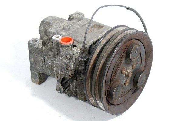 SPRĘŻARKA KLIMATYZACJI MAZDA 626 GW 01 2,0 TD DITD