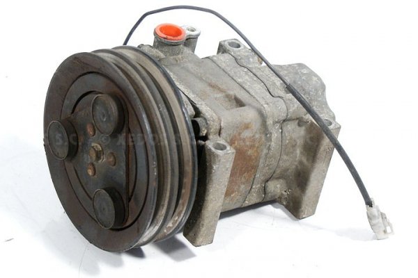 SPRĘŻARKA KLIMATYZACJI MAZDA 626 GW 01 2,0 TD DITD