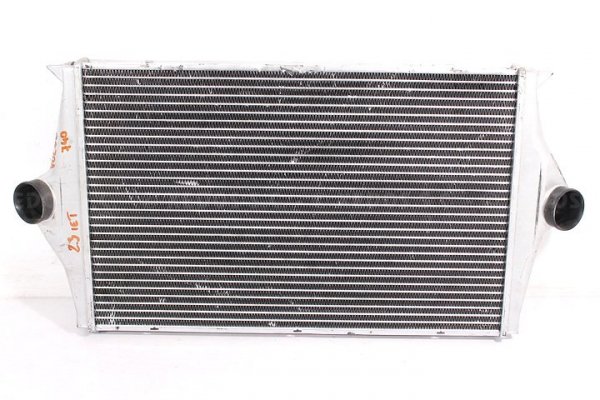 INTERCOOLER CHŁODNICA VOLVO 740 88 2.3 TURBO