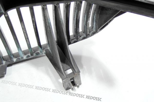 ATRAPA GRILL MAZDA XEDOS 6 95 2.0 V6 KF SEDAN