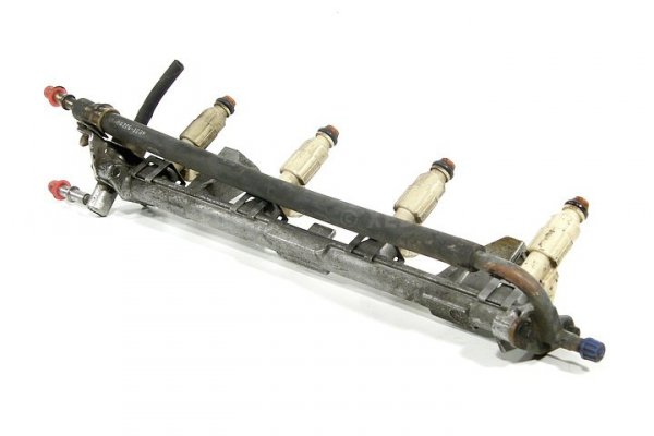 LISTWA WTRYSKOWA FORD MONDEO MK2 2000 2.0 16V NGB