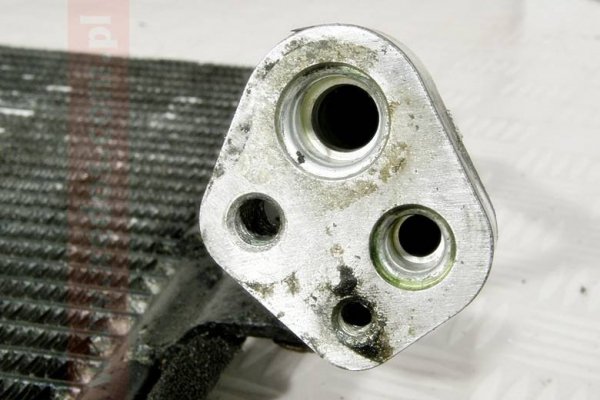 CHŁODNICA KLIMATYZACJI VOLVO S40 V40 98 1,9I