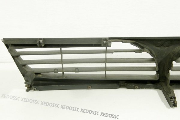 ATRAPA GRILL MITSUBISHI SPACE WAGON 99 MINI VAN