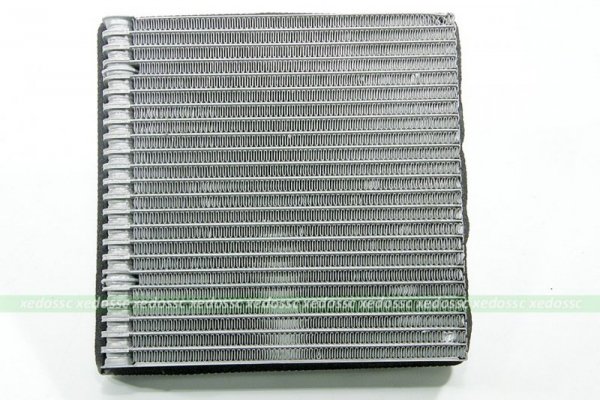 NAGRZEWNICA PAROWNIK KLIMATYZACJI SKODA OCTAVIA