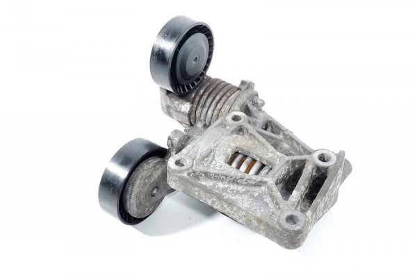 NAPINACZ PASKA P/K VOLVO V50 05 2.4 30650957