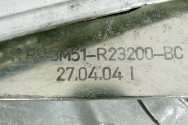 PODNOŚNIK SZYBY PRZEDNI PRAWY VOLVO S40 04 FV