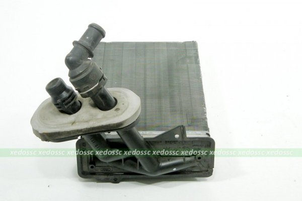 NAGRZEWNICA WODY VW GOLF IV 2000