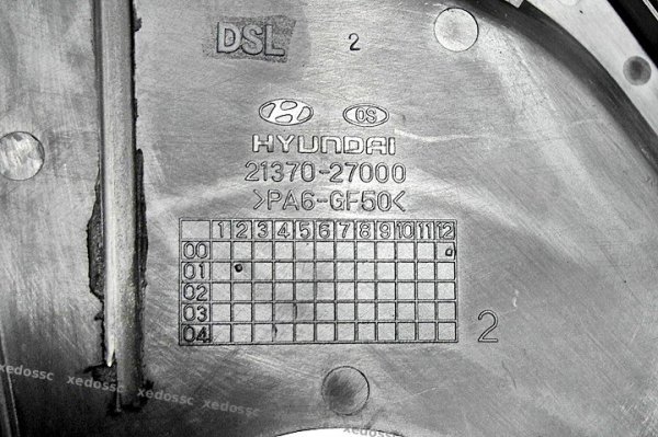 OBUDOWA OSŁONA ROZRZĄDU HYUNDAI TRAJET F0 01 2.0