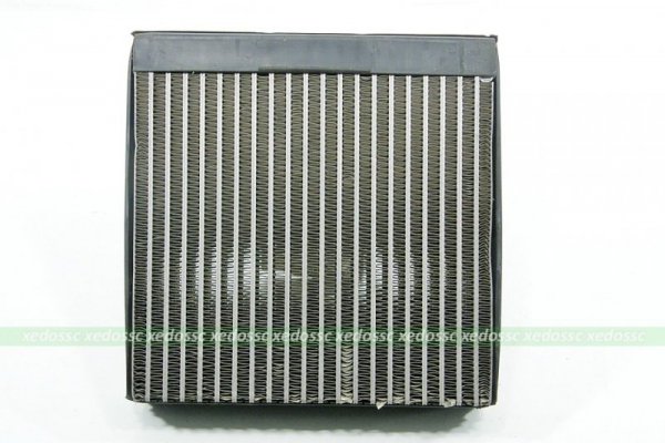 NAGRZEWNICA PAROWNIK KLIMATYZACJI SKODA FABIA 2003