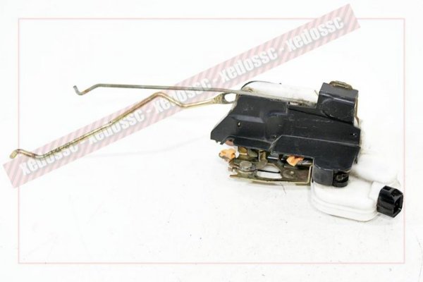 ZAMEK DRZWI PRZÓD LEWY MITSUBISHI GALANT 99 SEDAN