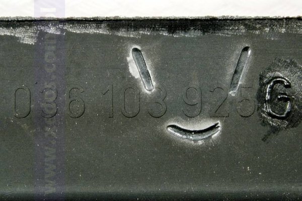POKRYWA NA SILNIK VW GOLF IV 99 1.4 16V 3D BRUTTO