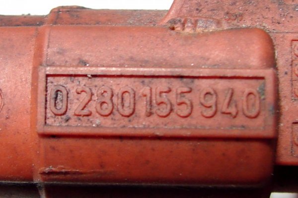 LISTWA WTRYSKOWA NISSAN ALMERA N16 02 1.5 16V QG15