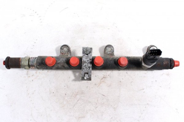 LISTWA WTRYSKOWA NISSAN INTERSTAR X70 05 2.2DCI