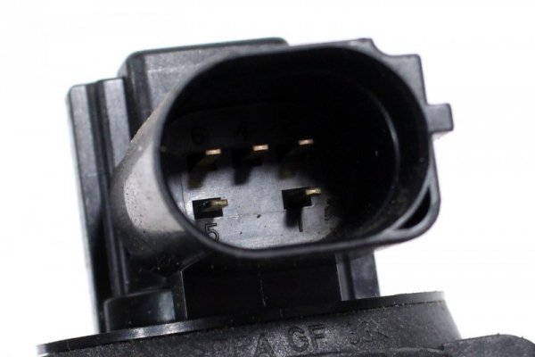 ZAWÓR EGR NISSAN INTERSTAR X70 05 2.2DCI