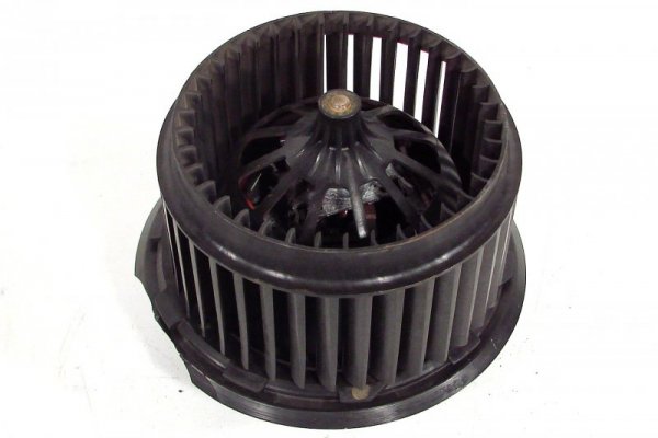 DMUCHAWA NAWIEWU TYŁ TYLNA VW TRANSPORTER T5 08