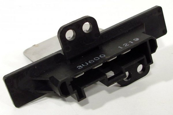 REZYSTOR OPORNIK DMUCHAWY NISSAN PRIMERA P11 LIFT