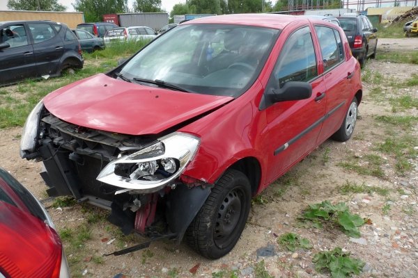Lusterko lewe Renault Clio III 2008 Hatchback 5-drzwi (kod lakieru: OV727 - RED BRISK BC)