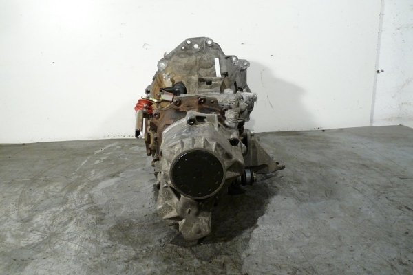 _Skrzynia biegów HHQ VW Passat B5 2004 2.0TDI