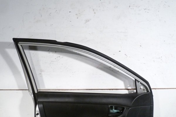 Drzwi przód lewe Toyota Corolla E12 2004 Sedan 