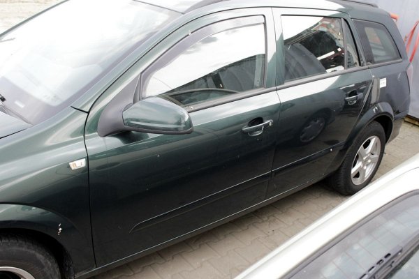Półoś przód lewa Opel Astra H 2004 1.7CDTI Kombi