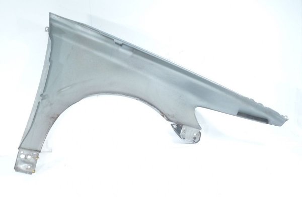 _Błotnik przód lewy Volvo  V50 S40 2004-2012