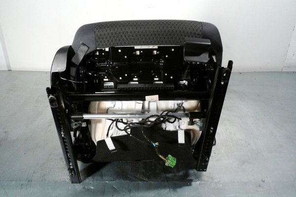 Kanapa - fotele tył - Audi - A6 - zdjęcie 9