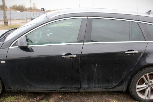 Błotnik przód lewy Opel Insignia A 2009 2.0CDTI A20DTH Kombi