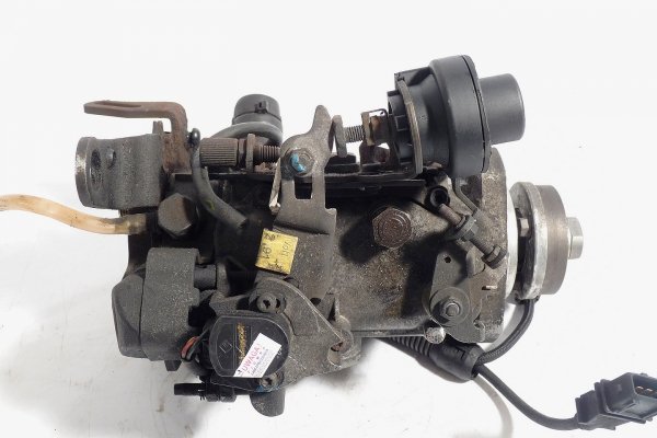 Pompa wtryskowa wtryskiwacze Peugeot Partner / Citroen Berlingo 2006 1.9D
