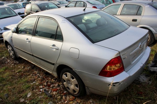 Radio Toyota Corolla E12 2002 Sedan