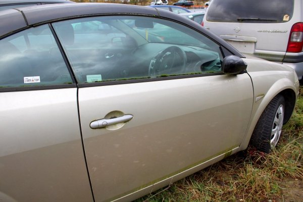Zderzak przód Renault Megane CC II 2005 Coupe Cabrio 
