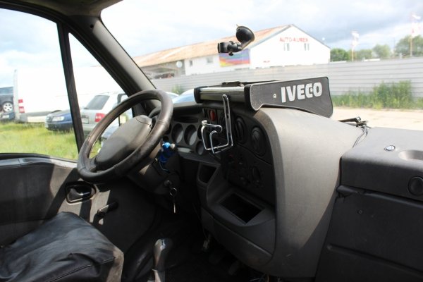Iveco Daily III 2000 2.8JTD 814.43C [B/C]