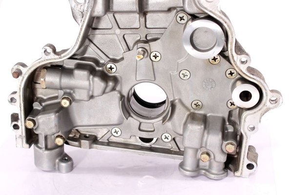 _Pompa oleju Nissan X-trail T30 2001-2007 2.0i 16V QR20