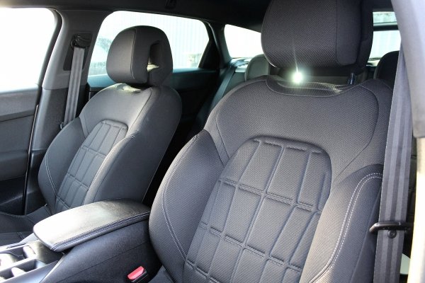 Amortyzator przód prawy Citroen DS5 2014 (2011-2015) 2.0HDI RHH Hatchback 5-drzwi 