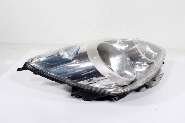 _Reflektor prawy Nissan Note E11 Lift 2009
