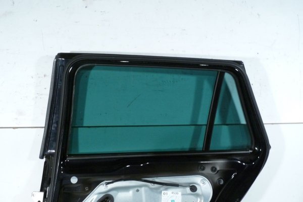 Drzwi tył prawe VW Golf VI 5K 2012 Kombi (Kod lakieru: LC9X)