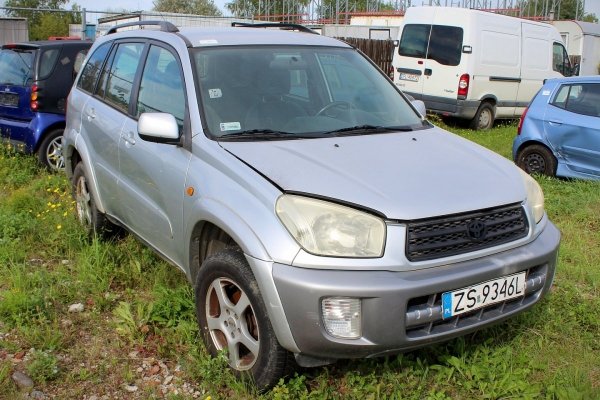 Relingi Toyota Rav4 II XA20 2001 Suv