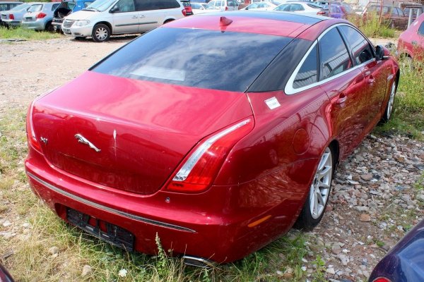 Pas przód Jaguar XJ X351 2012 3.0D Sedan