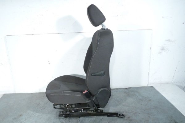 Fotel prawy pasażera Ford Focus MK3 2010-2014 5D 