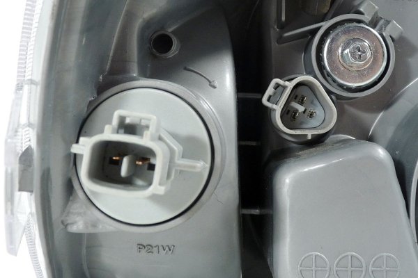 Reflektor lewy Toyota Yaris XP10 1998-2001 Depo typ Valeo