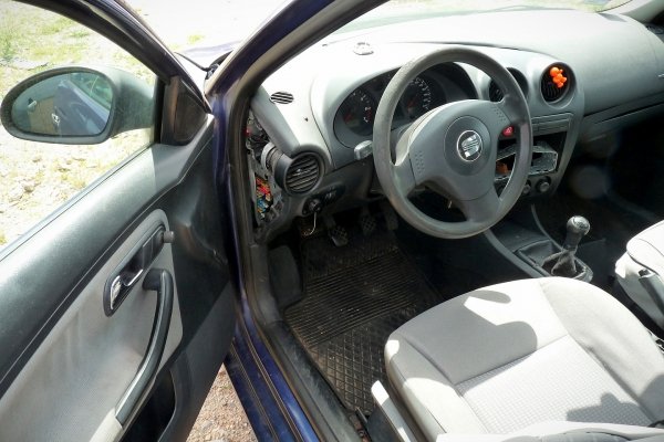 Zderzak tył Seat Ibiza III 6L 2003 (2002-2006) Hatchback 3-drzwi (Kod lakieru: LS5S)