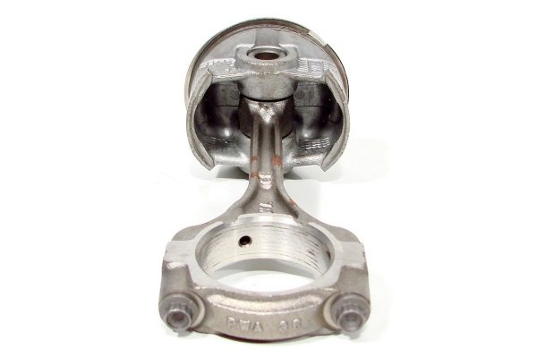 Tłok korbowód Honda Civic VIII 2005-2011 1.4i 16V  L13A7