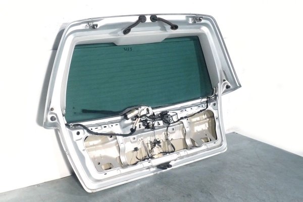 _Klapa bagażnika tył VW Golf IV 2000 Kombi 