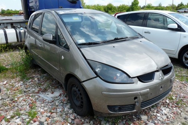 Zderzak tył Mitsubishi Colt VI Z30 2007 Hatchback 5-drzwi (Kod lakieru: A98)