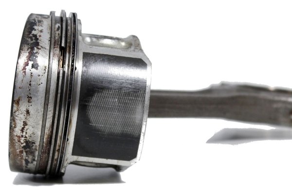 Tłok korbowód VW Passat B5 2000-2005 2.3VR5 AZX