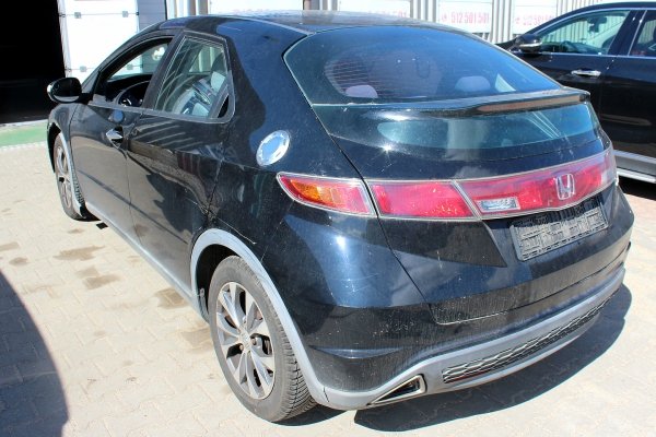 Klamka drzwi przód lewa Honda Civic VIII FK 2006 1.8i-VTEC R18A2 Hatchback 5-drzwi