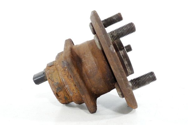 Piasta tylna Toyota Avensis T25 2003-2008 1.8