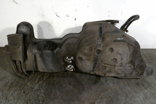Zbiornik paliwa Nissan Note E11 LIFT 2011 (2009-2012) 1.6i HR16 Hatchback 5-drzwi 