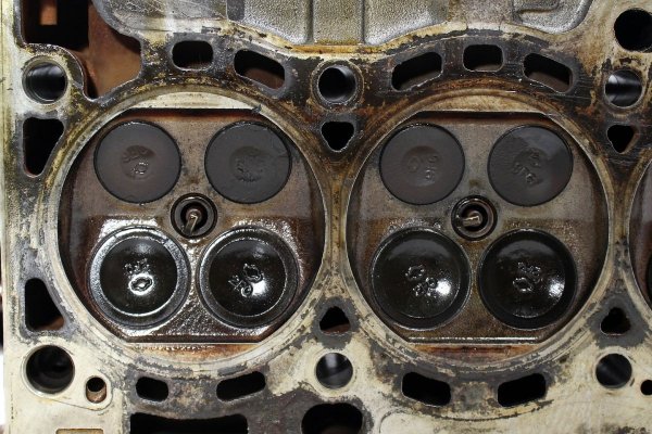 _Głowica Nissan Primera P11 Almera n16 Tino  1.8i 16V QG18