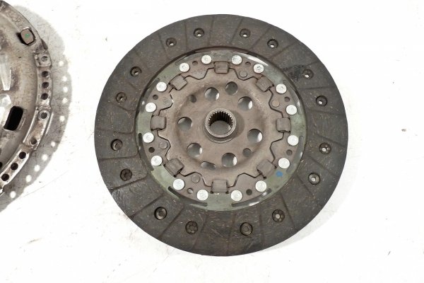 Sprzęgło tarcza docisk VW Golf V 1K 2007 1.9TDI BLS Kombi