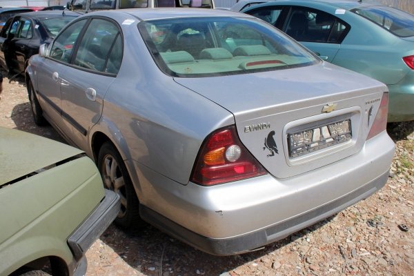 Zderzak tył Chevrolet Evanda 2005 Sedan 